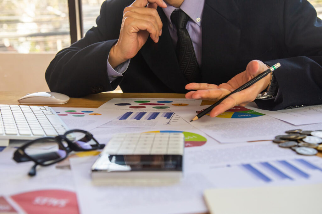 Planejamento tributário para empresas de serviços em crescimento: quando rever o regime