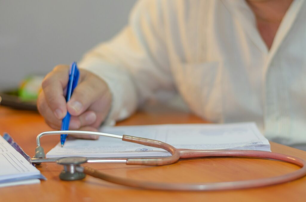 Receita Saúde para médicos e psicólogos como evitar erros na emissão dos recibos